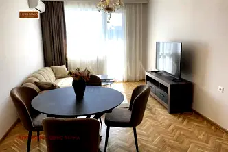 Тристаен апартамент с две тераси в Спортна зала, Варна