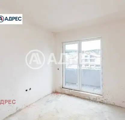 Снимка 3 — апартамент във Варна, Виница