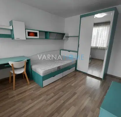 Снимка 3 — Тристаен апартамент с две тераси в Зимно кино Тракия, Варна