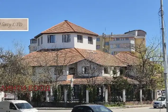 Многостаен апартамент във Велико Търново, Бузлуджа