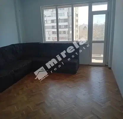 Снимка 4 — Двустаен апартамент в Ямбол, Център