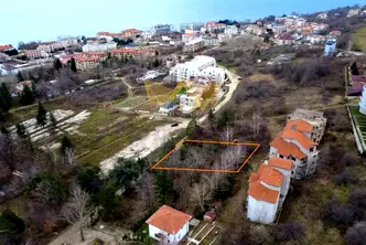Парцел във Варна, Бяла