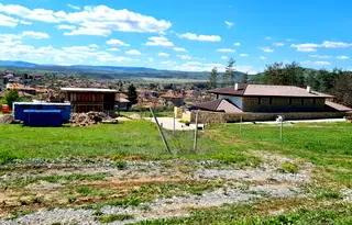 Парцел във Велико Търново, Дебелец
