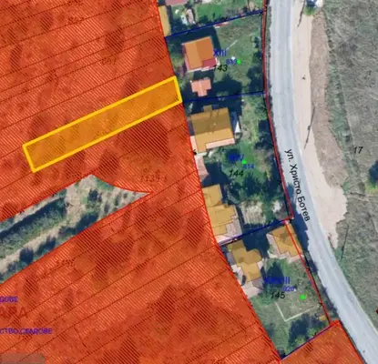 Photo 2 — Plot in Novi Iskyr