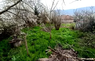 Парцел във Велико Търново, с. Леденик