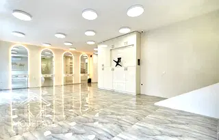 Промишлена сграда в Бургас, Център