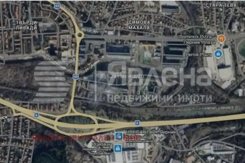 Промишлена сграда в Перник, Център