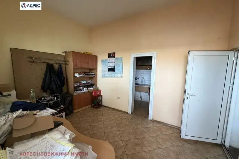 Промишлена сграда във Велико Търново, с. Ново село