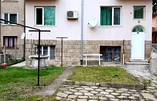 Етаж от къща в Банкя