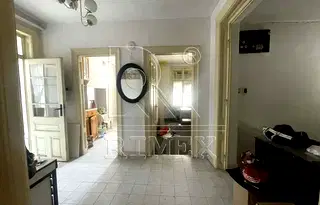 Етаж от къща в Пловдив, Център