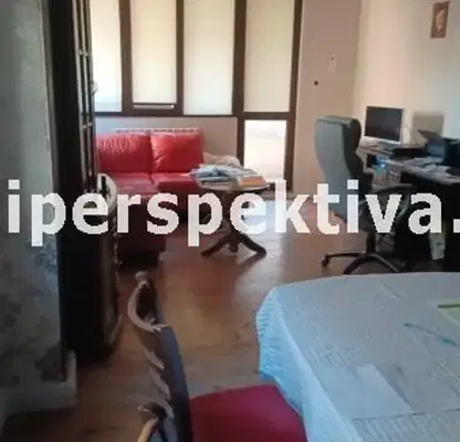 Снимка 2 — Етаж от къща в Пловдив, Център