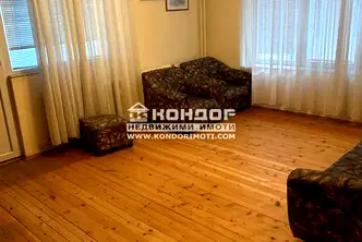 Етаж от къща в Пловдив, Център
