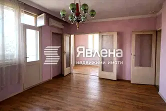Етаж от къща в Пловдив, Коматево