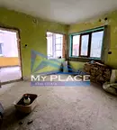 Етаж от къща в Шумен, Басейна