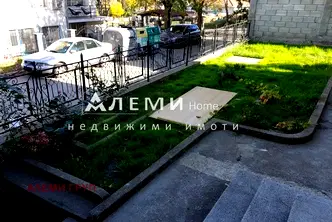 Етаж от къща във Варна, Галата