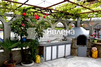 Къща в Бургас, Ахтопол