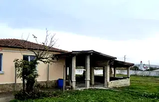 Къща в Бургас, Айтос