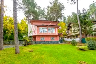 Къща в Банкя