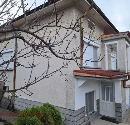 Photo 2 — House in Oblast Stara Zagora, Chirpan