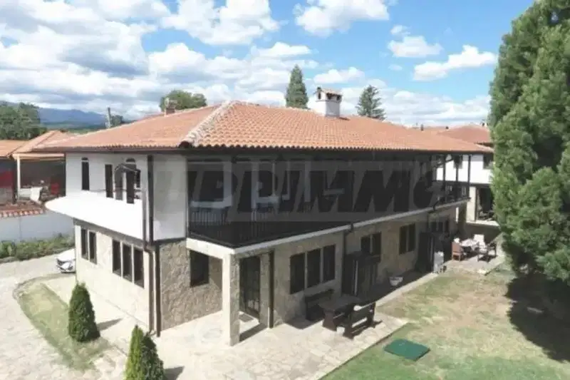House in област София, Dolna Banya