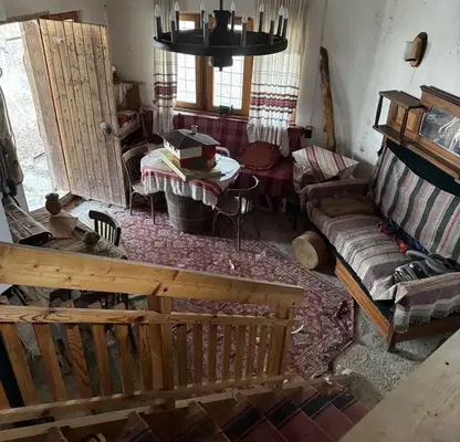 Photo 4 — House in област София, Etropole