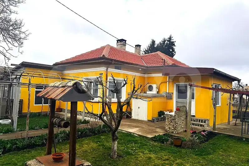 House in Oblast Dobrich, General Toshevo