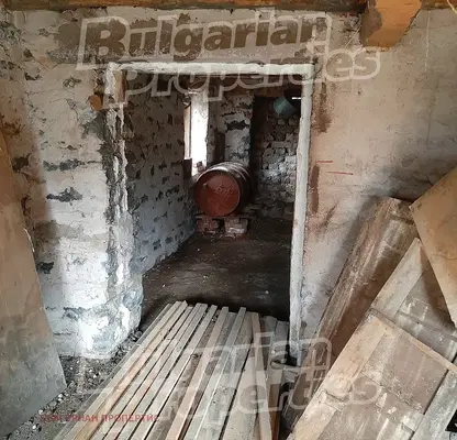 Photo 3 — House in област София, Godech