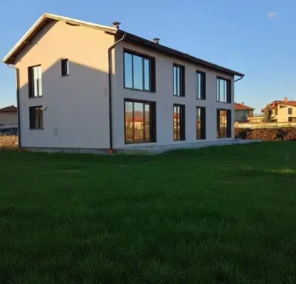 Photo 2 — House in област София, Kostinbrod