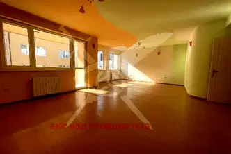 Къща в Пловдив, Център
