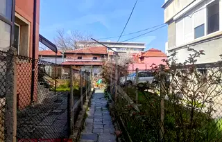 Къща в Пловдив, Център