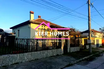 Къща в Пловдив, Първомай