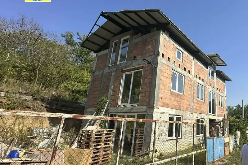 Къща в Русе, Здравец Изток