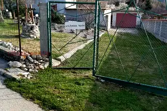 Къща в София, с. Антон