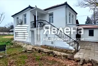 Къща в Бургас, с. Бата