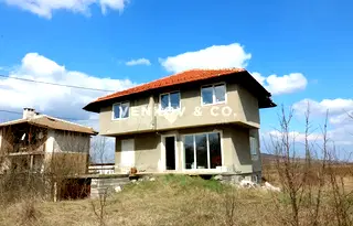 Къща в Перник, с. Беланица