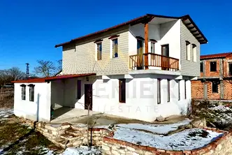 Къща в Добрич, с. Царичино