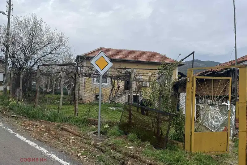 Къща в Кюстендил, с. Доброво