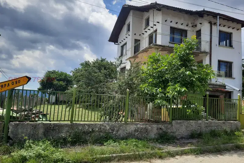House in област София, Kovachevci