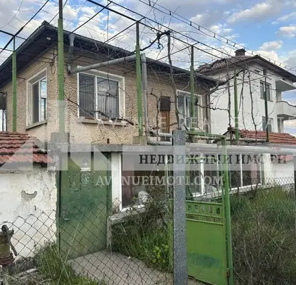 Снимка 2 — Къща в Пловдив, с. Куртово Конаре