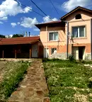 Къща в Пазарджик, с. Лесичово