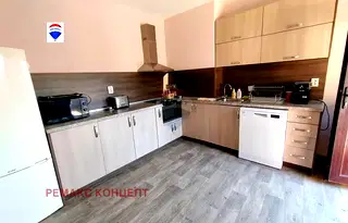 Къща в Шумен, с. Мадара
