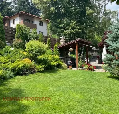 Photo 2 — Detached house with 4 bedrooms in Pancharevo village, yard and barbecue