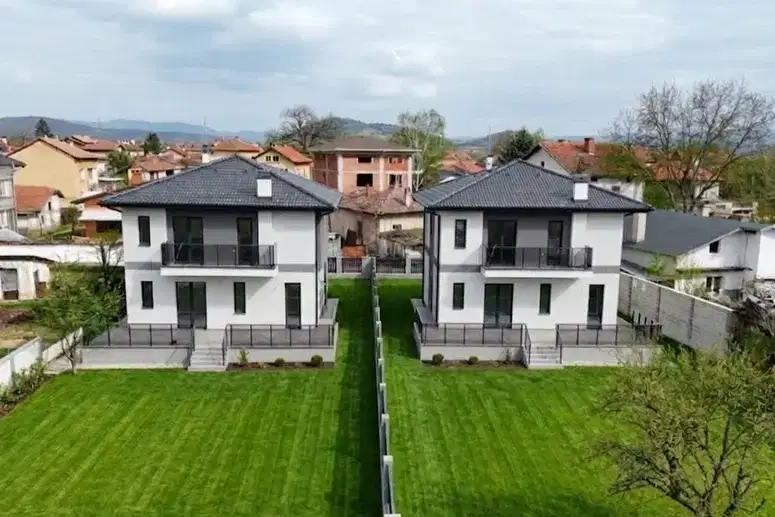House in област София, Petkovo