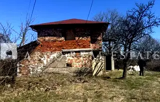 Къща в Перник, с. Поцърненци