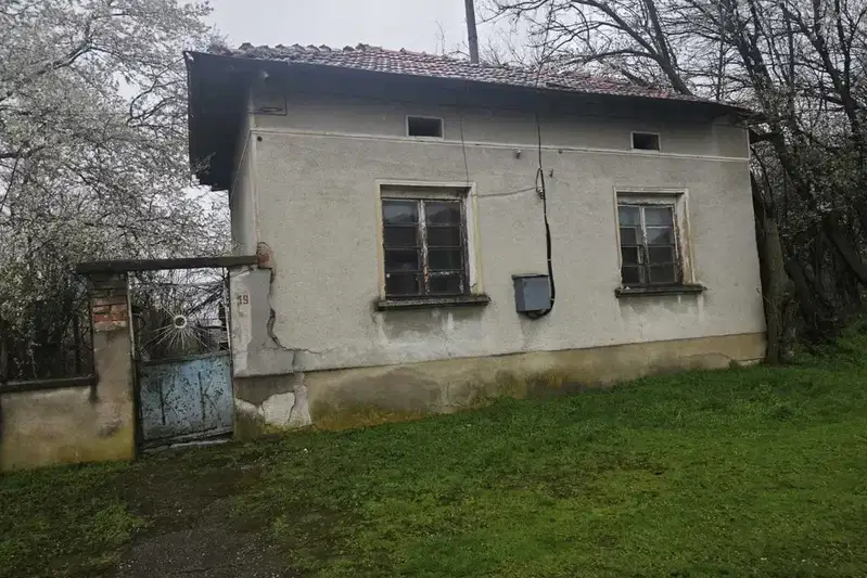 House in Oblast Pleven, Podem