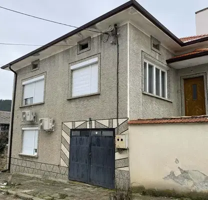 Снимка 5 — Къща във Велико Търново, с. Присово