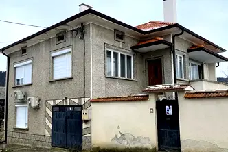 Къща във Велико Търново, с. Присово