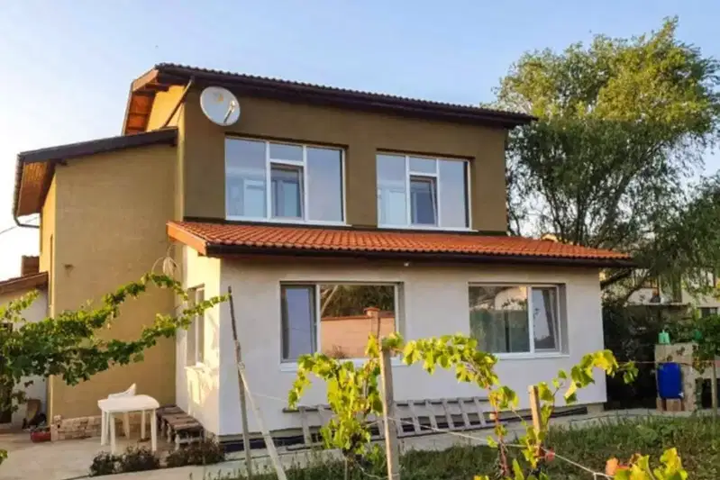House in Oblast Dobrich, Slaveevo