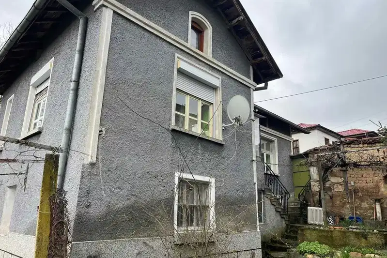 Къща в Стара Загора, с. Средногорово