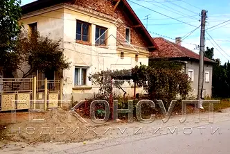 Къща в Плевен, с. Староселци